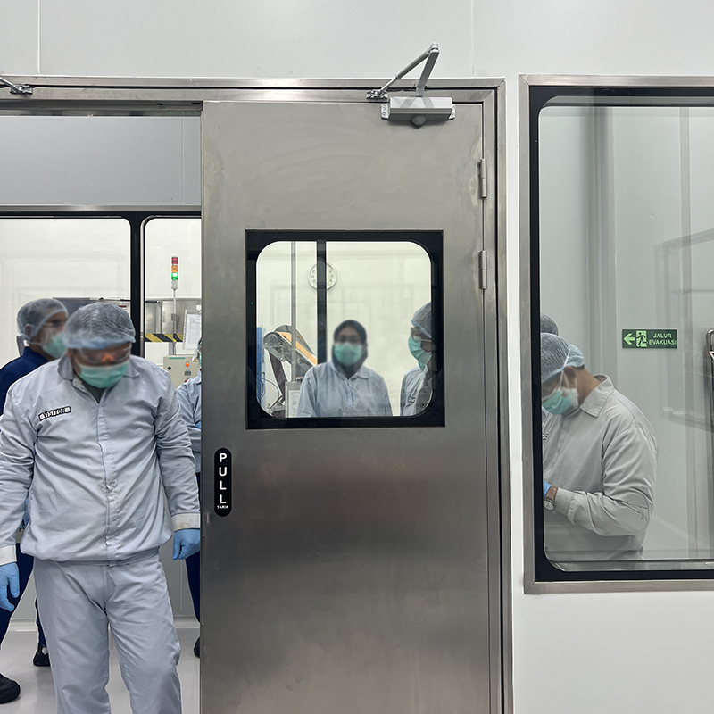 Porte de la chambre propre