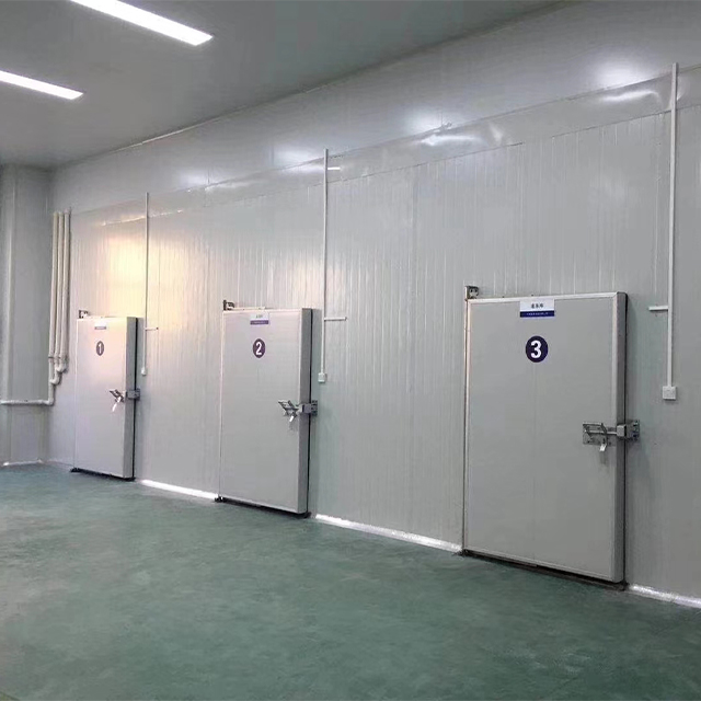 Porte battante pour chambre froide