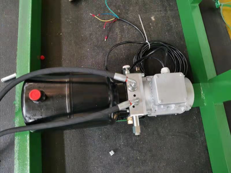 Niveleur de quai hydraulique